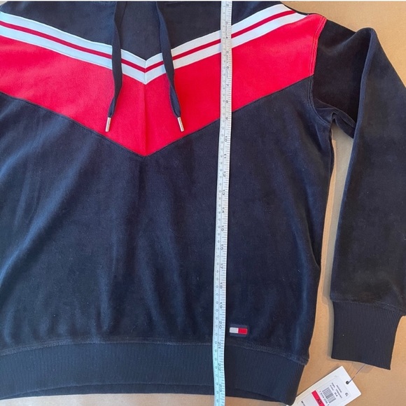 NWT Tommy Hilfiger Velvor Hoodie - Picture 2 of 4